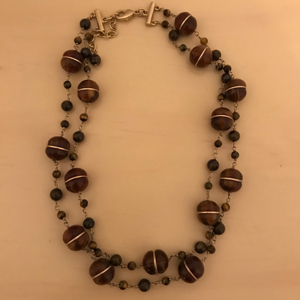 WHBM gold tone short necklace with tortoiseshell